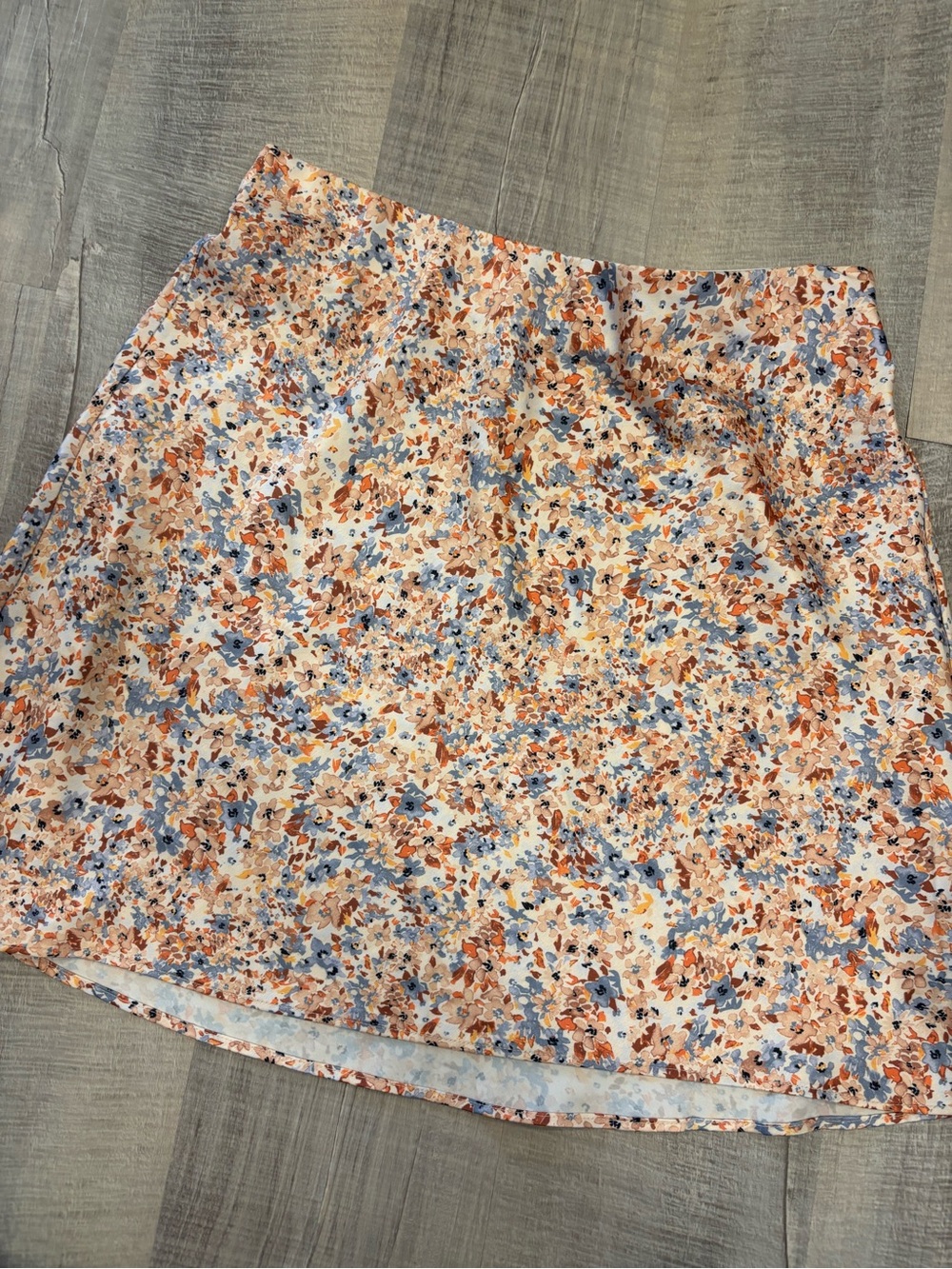 Dynamite Floral Mini Skirt - Cream with Blue & Rust Print